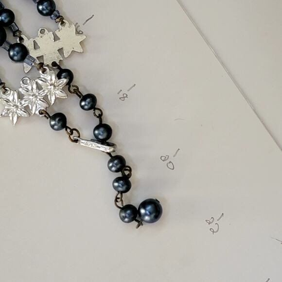 Elegant Vintage Navy Blue Faux Pearl Beaded Necklace Silver Made in Japan - Picture 10 of 10